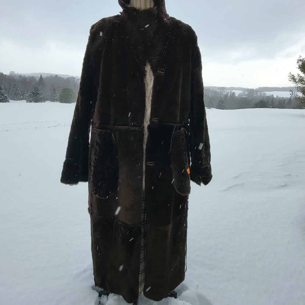 Womens' Long Brown Vegan Sherpa Coat Davide Cenci - Picture 11 of 12